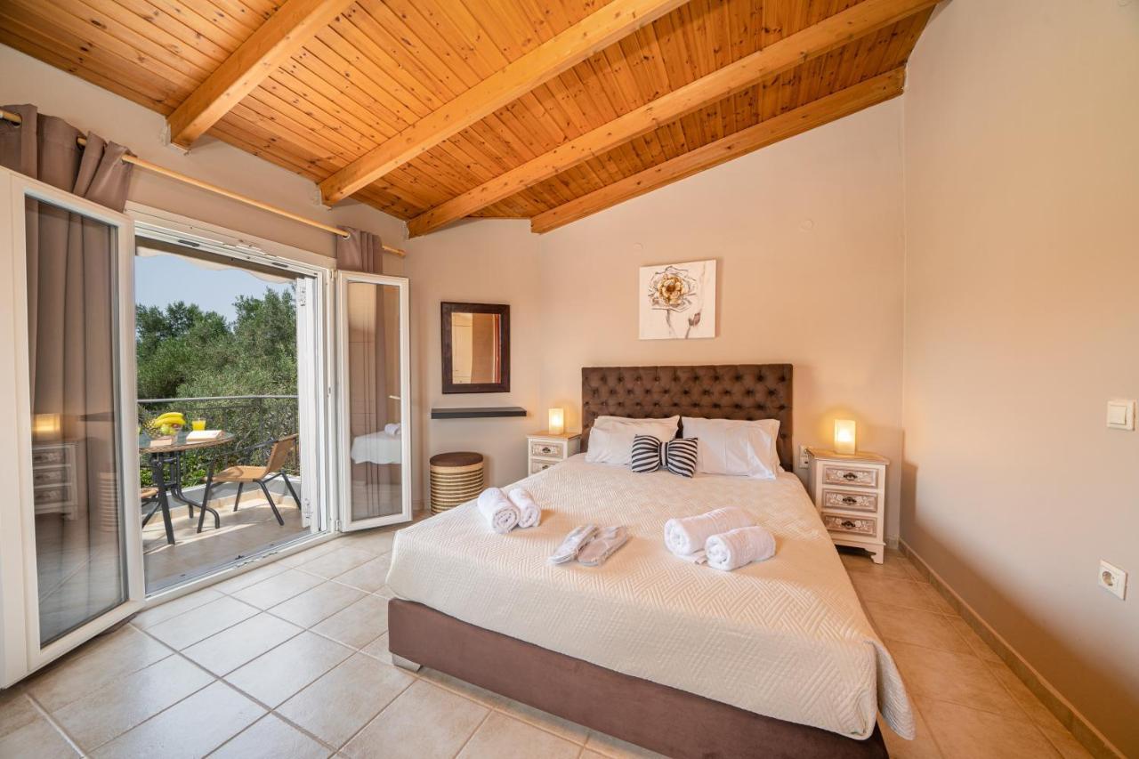 Popi'S Villa Свороната Екстериор снимка