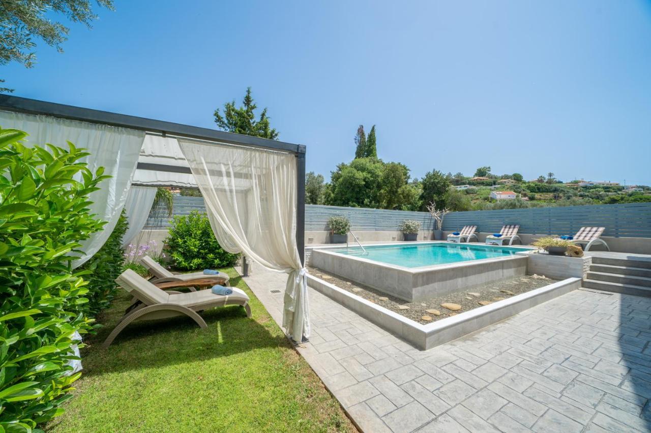 Popi'S Villa Свороната Екстериор снимка